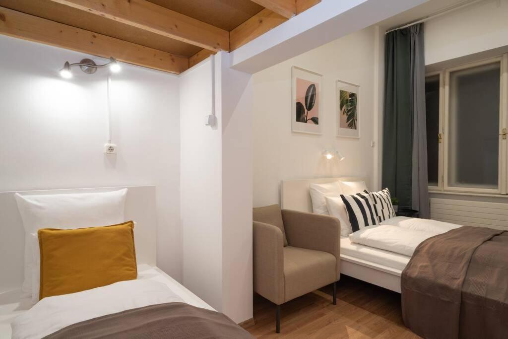 Best Located, 150 M2 5 Bedrooms Apt., 부다페스트 외부 사진